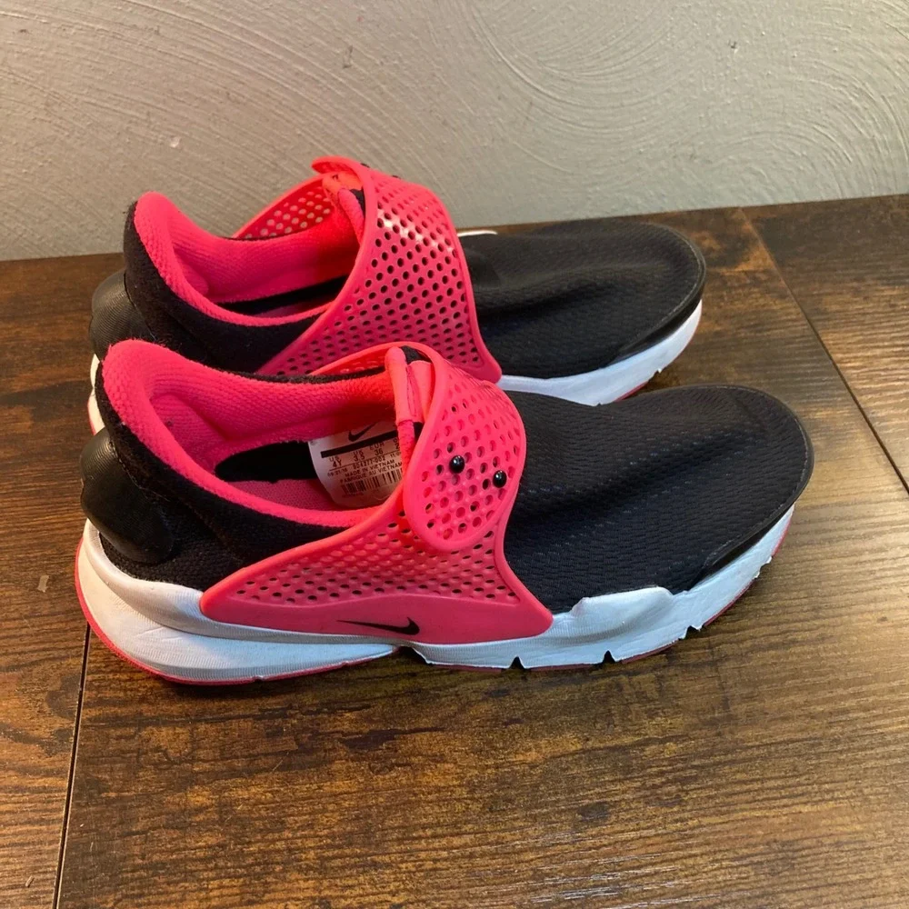 Nike Sock Dart GS Black Hyper Pink Running Shoes 904277-002 Girls Kids 4Y Youth